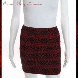 PLEASURE DOING BUSINESS Red/Blk Geometric Skirt